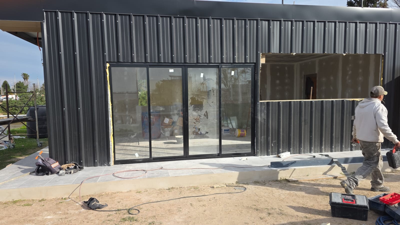 Estructura metálica y terraza — Obra terminada