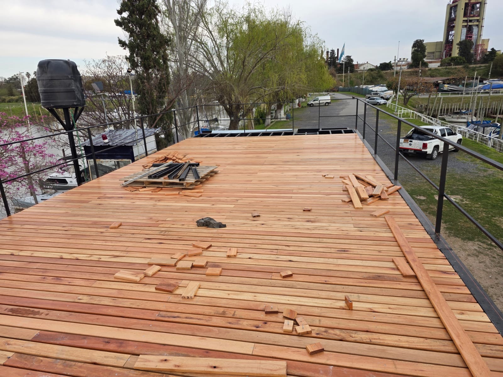 Estructura metálica y terraza — Proceso de obra