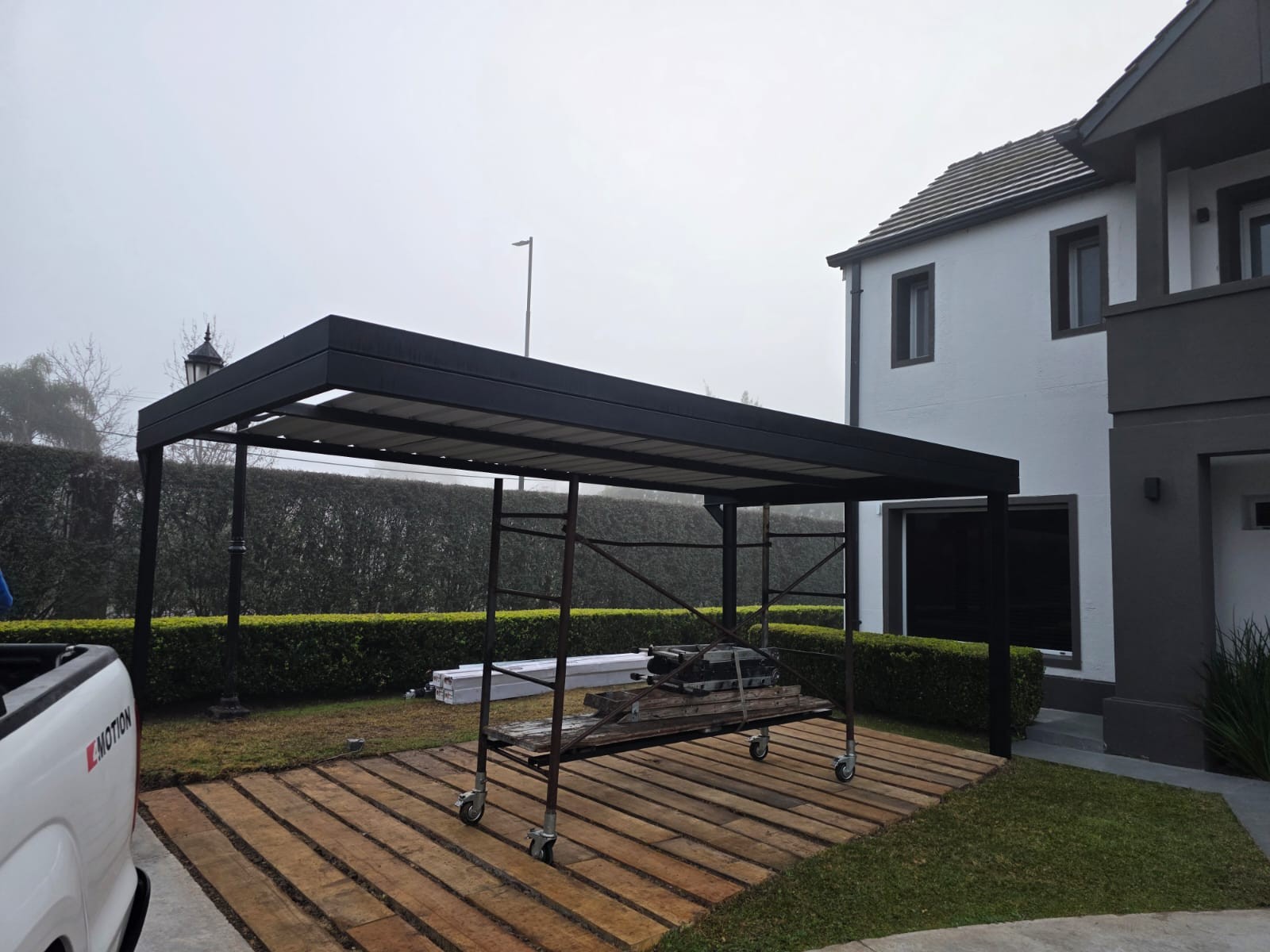 Galería y pérgola exterior — Obra terminada