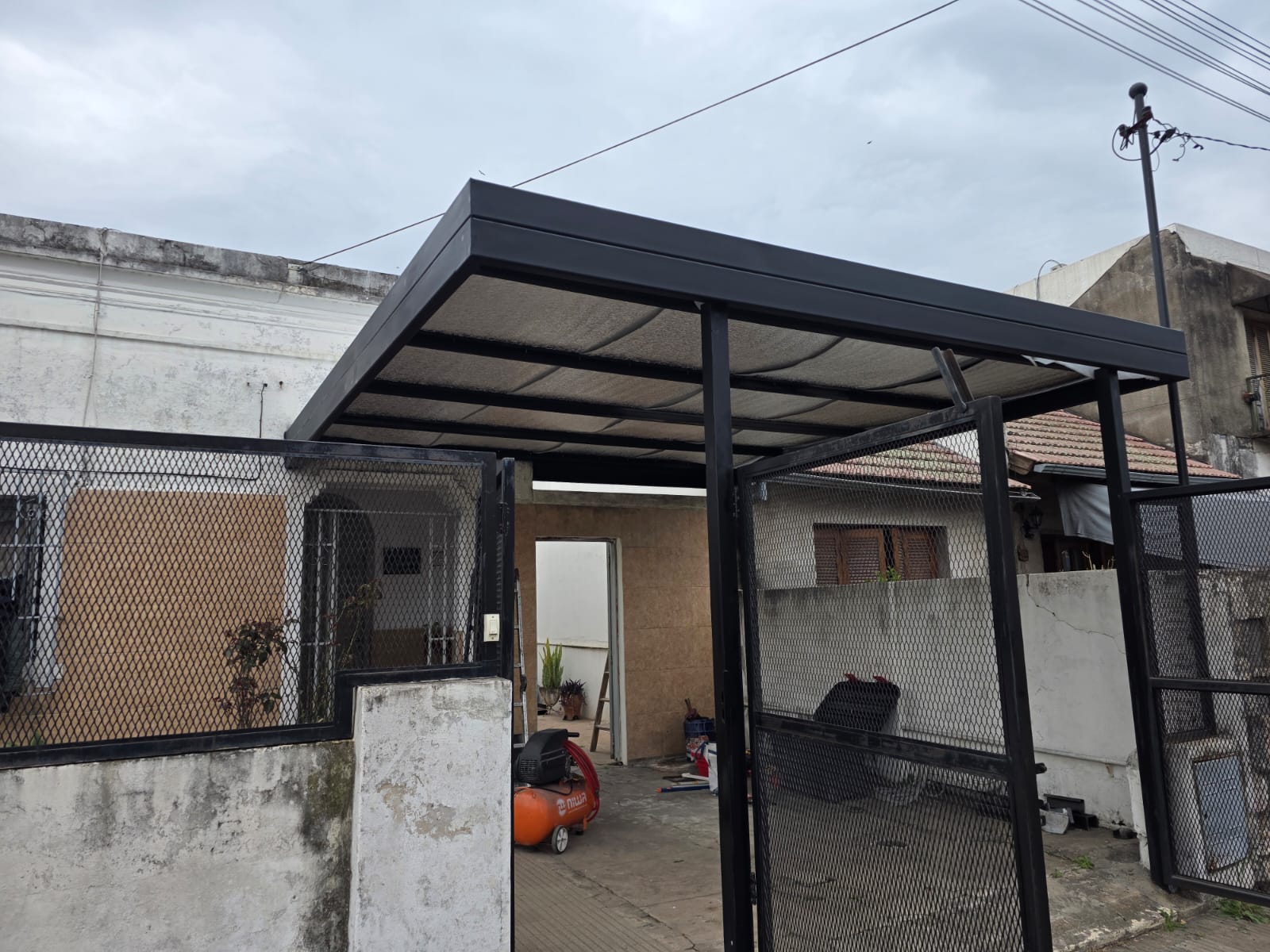 Galería metálica a medida — Proceso de obra